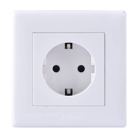 professional 2 Pin Plug Socket manufacturers