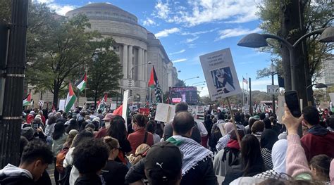 Thousands at Washington pro-Palestinian protest, with some chanting 'Intifada' and rushing White ...