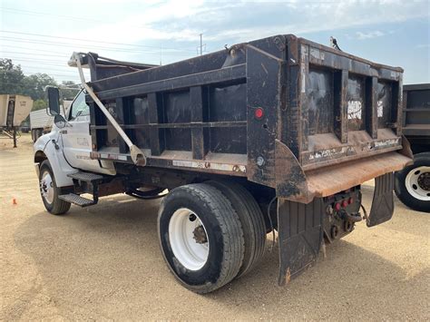 2007 FORD F750 Dump Truck - J.M. Wood Auction Company, Inc.