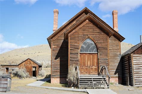 VISITING THE GHOST TOWN IN BANNACK MONTANA