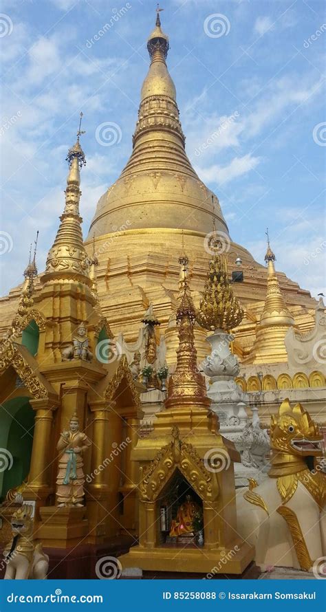 The Shwedagon Pagoda stock photo. Image of kakusandha - 85258088