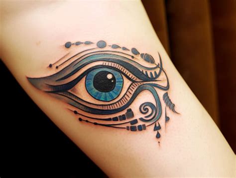 Discover 59+ eye of horus tattoo latest - in.cdgdbentre