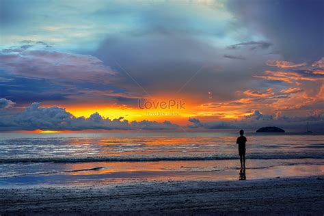 The Beautiful Scenery Of The Seaside Picture And HD Photos | Free Download On Lovepik