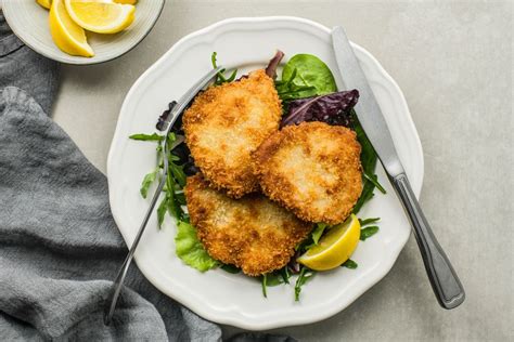 Classic Breaded Veal Cutlets Recipe