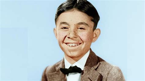 The Life and Tragic Ending of Carl "Alfalfa" Switzer - YouTube