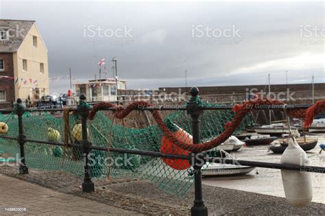 Minehead Beach Stock Photo - Download Image Now - Beach, Bunting ...