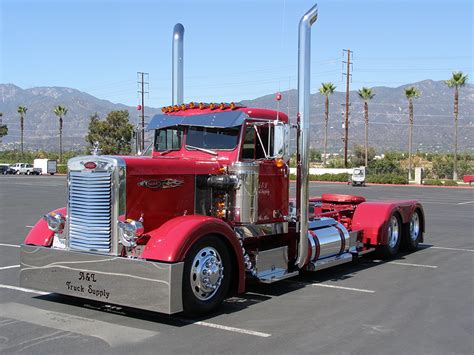 Peterbilt Wallpaper 2010