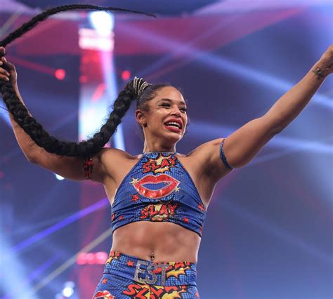 Sasha Banks vs. Bianca Belair Announced for WWE WrestleMania 37 | Flipboard