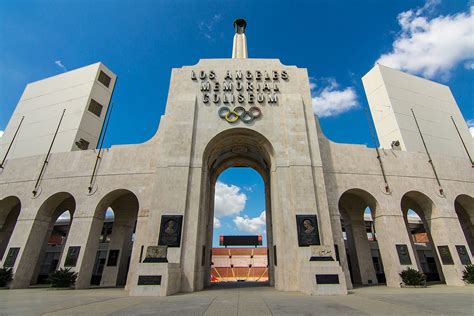 Coliseum meets ‘zero waste’ goal - USC Today