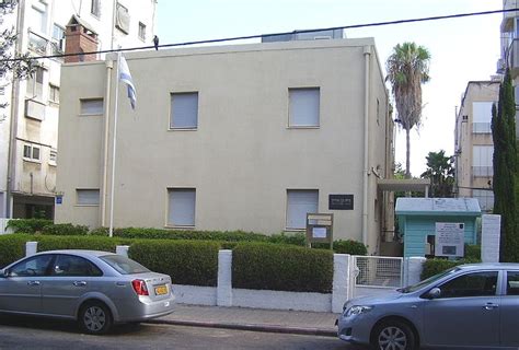 ART and ARCHITECTURE, mainly: David Ben Gurion's house-museum in Tel Aviv