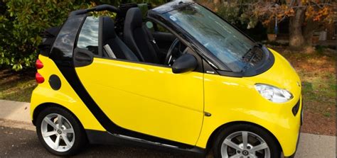 Smart Fortwo convertible yellow great looking car – Star Cars Agency