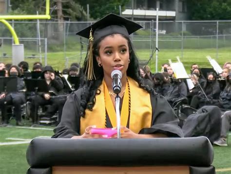 Lynnwood High School 2022 Graduation Ceremony: A triumph after Covid ...