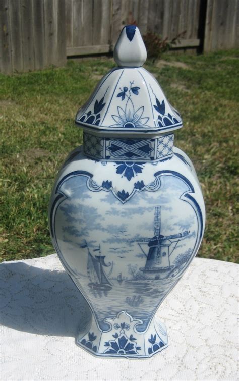 17 Best images about Delft Ware on Pinterest | Ceramics, Delft and Blue and white