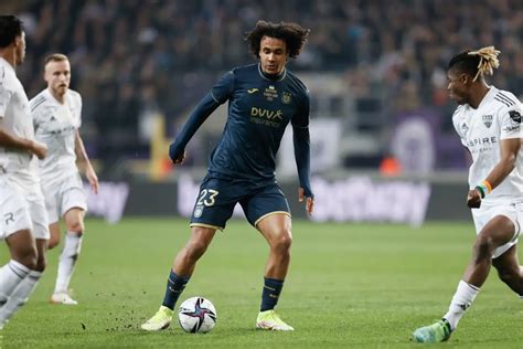 Bologna lead race to sign Bayern Munich's Joshua Zirkzee - Get German ...