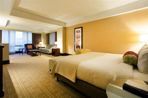 InterContinental Hotel Boston | Waterfront Luxury | Boston Discovery Guide