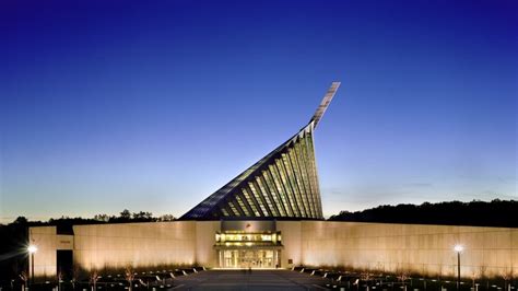 National Museum of the Marine Corps / Fentress Architects | ArchDaily