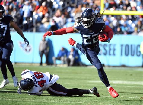 Titans RB Derrick Henry out vs. Cowboys with hip injury - The Athletic