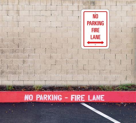 Bannerbuzz No Parking Fire Lane Signs