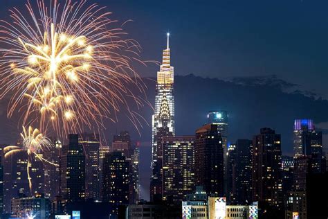 Best Places To Watch New Year's Eve Fireworks In NYC