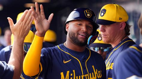 Jackson Chourio, Garrett Mitchell lead Brewers center-field picture