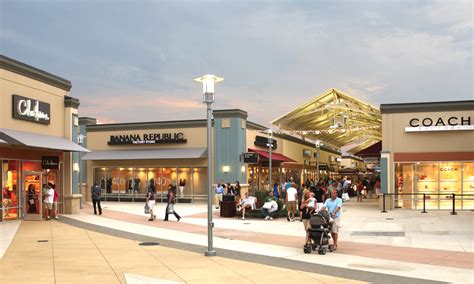 Cincinnati Premium Outlets - Outlet mall in Ohio. Location & hours.