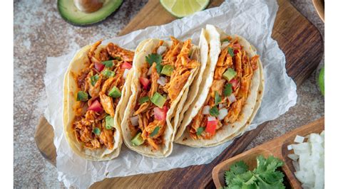 Authentic Mexican Shredded Chicken Tacos - Recipe Fund