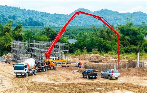 Concrete Pumps & How They Changed Construction | Knight’s Companies