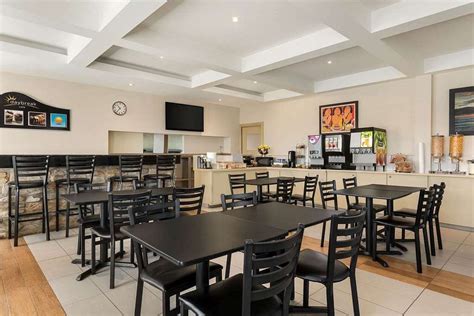 DAYS INN BY WYNDHAM MONTREAL EAST $99 ($̶1̶3̶0̶) - Updated 2024 Prices & Hotel Reviews - Quebec