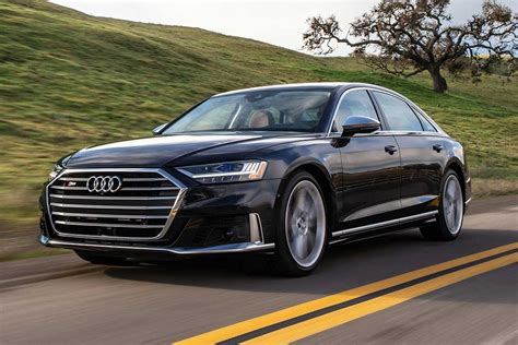 2020 Audi S8 Review - Autotrader