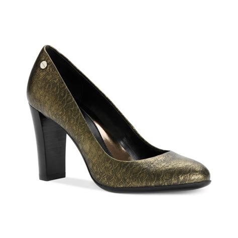 Calvin klein Olive Pumps in Green | Lyst