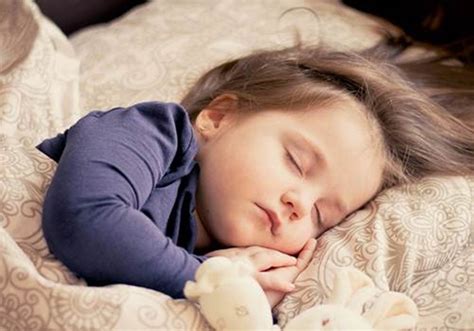 10 Cara Mengatasi Kebiasaan Anak Tidur Larut Malam | diedit.com