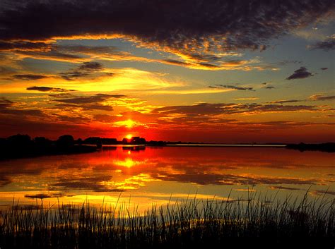 25 Stunning sunset and sunrise photos ~ Weird and wonderful news library
