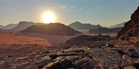 Wadi Rum desert, Jordan (sunrise) [OC] [3648x1824] : EarthPorn