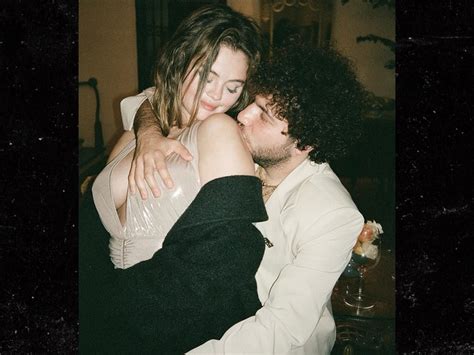 Benny Blanco Grabs Ahold of Selena Gomez's Breast in New PDA Photos