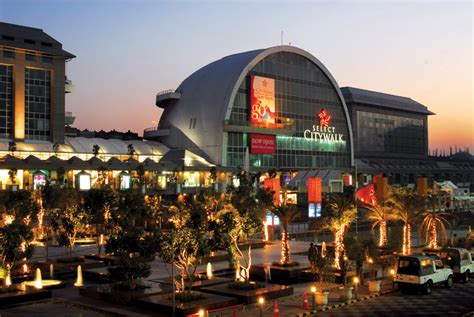 Top 10 Biggest Shopping Mall in India | Welcomenri