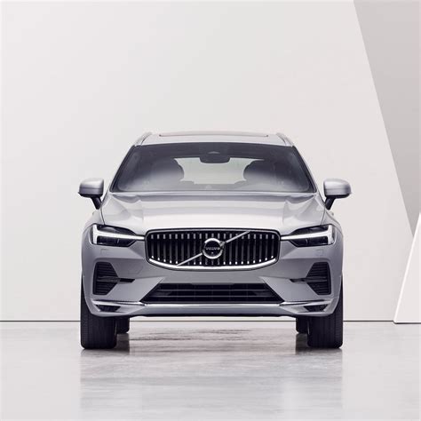 Volvo XC60 mid-size SUV | Volvo Cars