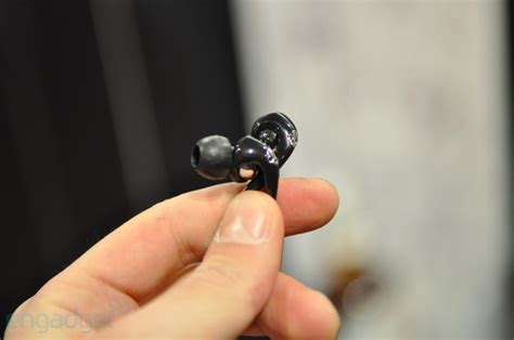 How To Fix Earbuds: Step 3;Repair Earbuds