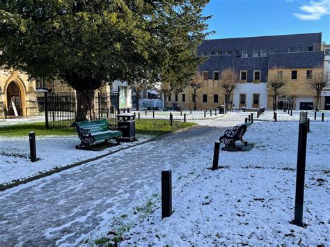 Yeovil transformed into winter wonderland as snow hits Somerset ...