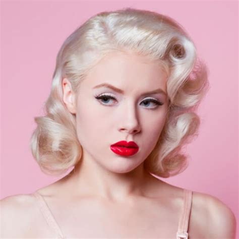 50s Pin Up Hairstyles With Bangs