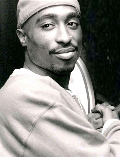 Smiling perfectly Rappers, 2pac Makaveli, Tupac Pictures, Tupac Photos ...