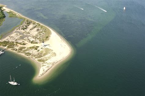 Edgartown Harbor Light Lighthouse in Edgartown, MA, United States - lighthouse Reviews - Phone ...