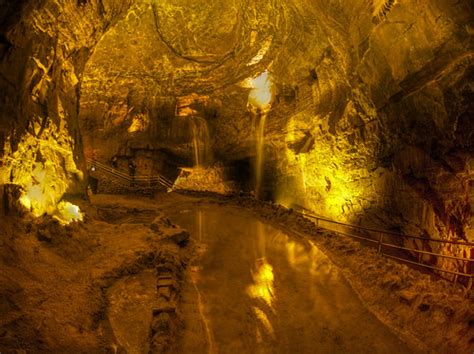 The Cathedral cave at Dan-yr-Ogof Caves , Wales through a … | Flickr