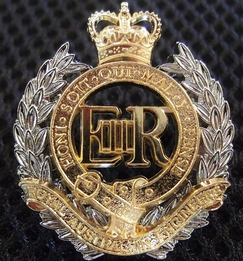 ROYAL AUSTRALIAN ENGINEERS UNIFORM CAP BADGE RAE – JB Military Antiques