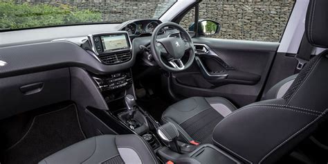 Peugeot 2008 Interior & Infotainment | carwow