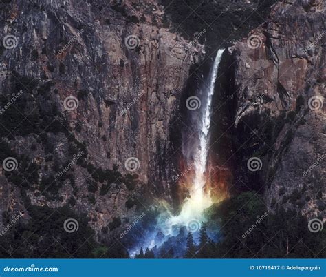 Rainbow Waterfall, Yosemite Stock Image - Image of national, bridalveil ...