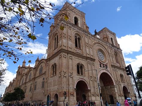 Fotos y vídeos de Iglesias de Cuenca en Ecuador