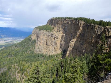 Hiking the Tplaqin Trail to the top of the Enderby Cliffs – Shuswap Passion