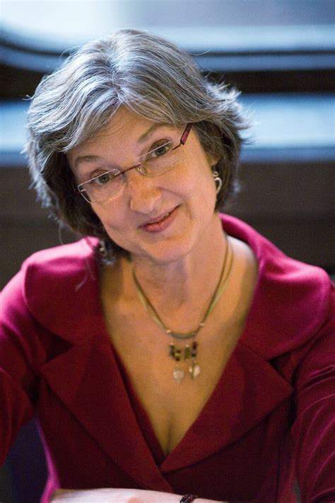 Barbara Kingsolver Biography and Bibliography | FreeBook Summaries