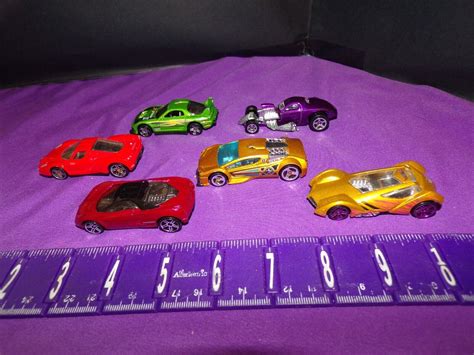 HOT WHEELS LOT OF 6 RED CADILLAC CIEN GOLD SINNISTRA FERRARI GOLD ...