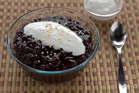 This Purple Sticky Rice dessert is a street cart favorite in Thailand ...